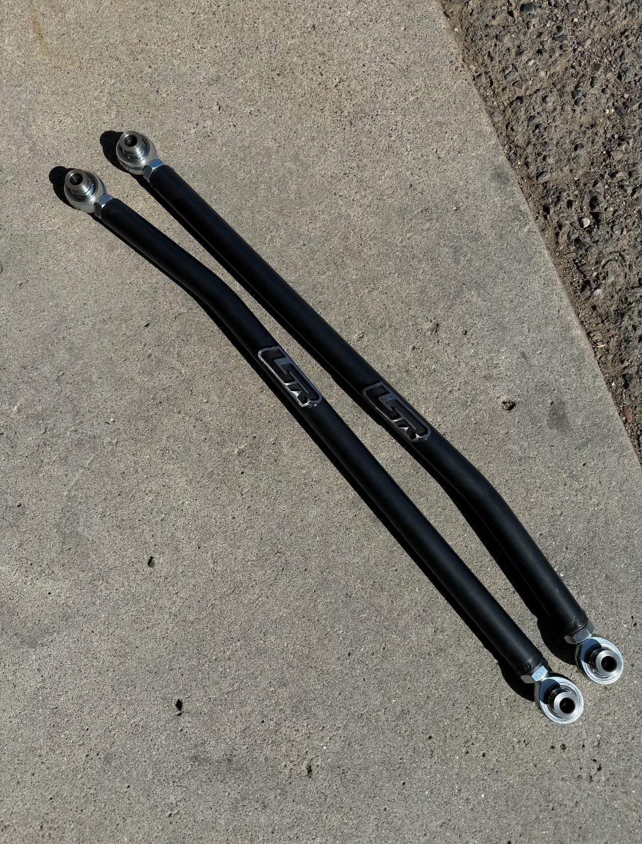 Can-Am Maverick R High Clearance Lower Radius Rods